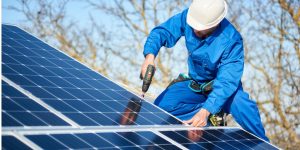 Installation Maintenance Panneaux Solaires Photovoltaïques à Plivot